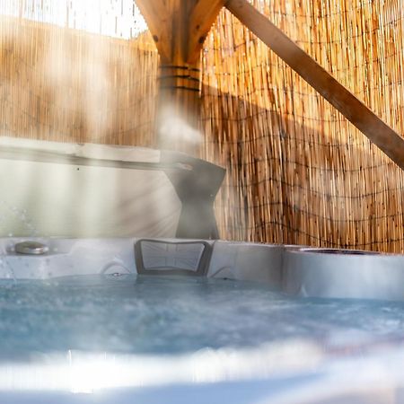 Little Apple Cottage- Free Parking, Hot Tub, Fire, Town Centre Appleby-in-Westmorland Buitenkant foto